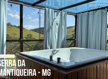 Rural , Paraisópolis · Casa de madeira com vista para a serra da Mantiqueira!