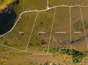 Rural , Alto Paraíso de Goiás · Chácaras, Glebas, belíssimas no Paraíso da Chapada em meio a natureza! Escrituradas. 61991246747