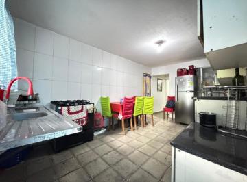 f7e8ec2b-5ead-4bbe-ab8e-055f3e3e4a97 · Imperdível casa para venda em Jardim Santa Adélia com 5 quartos, 92m²