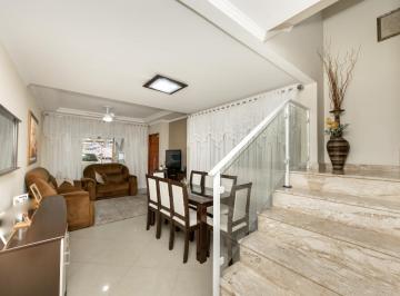 12da3a20-6712-4f80-af2d-d54507806feb · Confortável sobrado para venda em Jardim Cidália com 4 quartos, sendo 1 suíte, 181m²