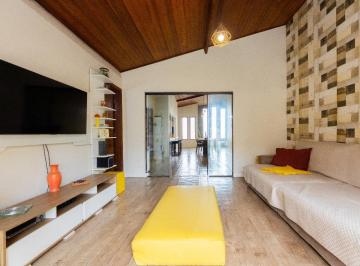 5e8591a5-fc8c-47cc-8533-ef4d18f9da52 · Casa no condomínio Paysage Verti para venda com 3 quartos, sendo 3 suítes, 250m²