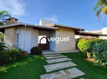 Casa · 413m² · 5 Quartos · 6 Vagas · Casa de 413m² com 5 quartos, sendo 4 suítes para alugar no Alphaville Campinas, Campinas/SP