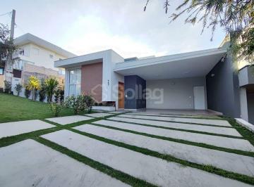 Casa · 200m² · Casa para Alugar em Vinhedo , Condomínio Recanto dos Paturis, com 3 Suítes, Espaço Gourmet.