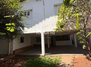 Casa · 220m² · 3 Quartos · 2 Vagas · Casa para alugar, 3 quartos, Saraiva - Uberlândia/MG - Rotina Imobiliária