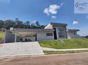Casa · 170m² · 3 Quartos · 8 Vagas · Vende-se bela casa
