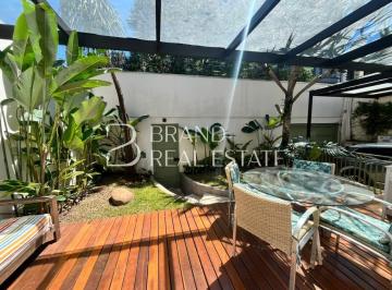 Casa · 230m² · 3 Quartos · Casa de 280 m² Reformada no Campo Belo 3 Dormitórios 2 Vagas