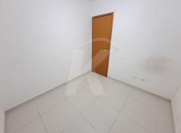 Casa · 28m² · 1 Quarto · Apartamento com 1 quarto, sala, cozinha e banheiro