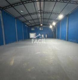 Comercial · 300m² · Galpão para Locação em De Fátima, Serra - 300m²