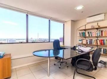 Casa · 396m² · 7 Quartos · Conjunto comercial cobertura duplex no Centro