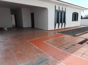 Casa · 2 Quartos · 4 Vagas · RESIDÊNCIA EM FLORIANO (Distrito de Maringá)