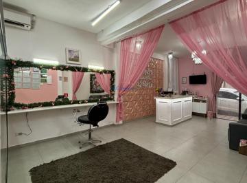 Casa · 135m² · Casa Comercial bem localizada na Guilhermina, vem ver!