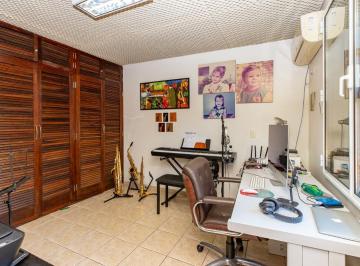 IMG_20260610_105427_000.jpeg · Espetacular sobrado para venda em Vila Madalena com 4 quartos, sendo 2 suítes, 351m² - lauro-vargas#