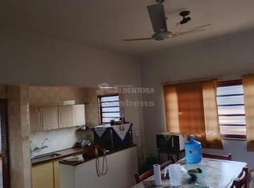 Casa · 360m² · 3 Quartos · 1 Vaga · Casa à Venda No bairro Boa Vista
