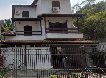 Casa · 452m² · 6 Quartos · 2 Vagas · CASA 452,00m² RUA DESEMBARGADOR FELICIO PANZA, 45, SANTA ROSA - NITEROI - RJ