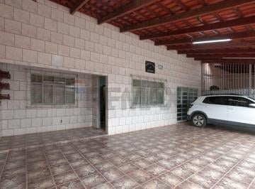 Casa · 227m² · 5 Quartos · 3 Vagas · CASA QUADRA 09 SETOR OESTE COM 5 QUARTOS ACEITA PERMUTA