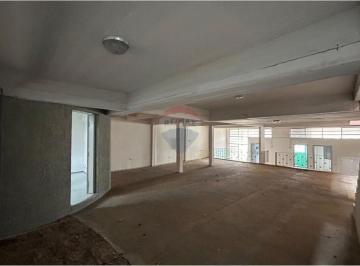 Comercial · 329m² · 2 Quartos · 8 Vagas · Ponto comercial - Antiga Clínica no centro