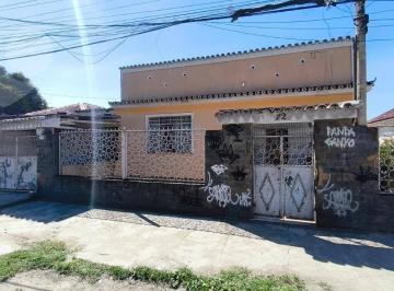 fca29e1811bcc224a19d01d877290a31c551acbc · Casa 3 quartos