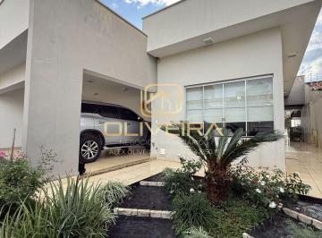 Casa · 306m² · 3 Quartos · 2 Vagas · Casa à venda no bairro Dona Diva - Patrocínio/MG