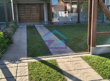 Casa · 176m² · 3 Quartos · 1 Vaga · Sobrado á venda - Próximo á escola