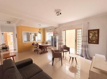 Casa · 197m² · 4 Quartos · 1 Vaga · Sobrado para venda em Jardim São Guilherme de 197.00m² com 4 Quartos e 1 Garagem