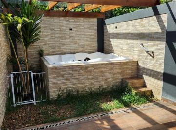 Casa de 2 quartos, Cotia · Casa à venda com uma linda Jacuzzi