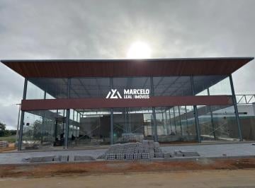Comercial · 30m² · 17 Quartos · 20 Vagas · Imóvel Comercial para alugar em Candeias de 30.03m² com 17 Quartos e 20 Garagens
