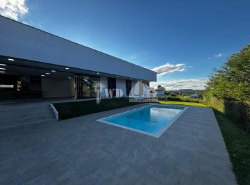 Casa · 300m² · 3 Quartos · 6 Vagas · Casa 3 quartos - Aracoiaba da serra