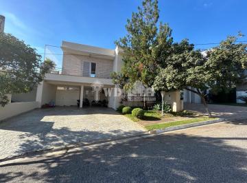 Casa · 300m² · 4 Quartos · 6 Vagas · Belíssima casa sobrado com 4 suítes no Granja Deolinda e 6 vagas