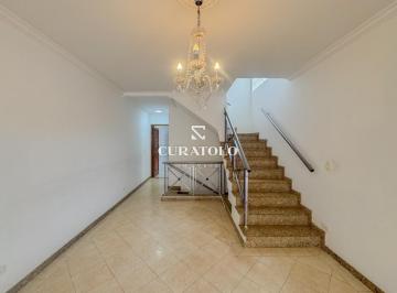 Casa · 186m² · 3 Quartos · 4 Vagas · Sobrado à venda com 186 m², 3 quartos, quintal e 4 vagas, Vila Regente Feijó, São Paulo.