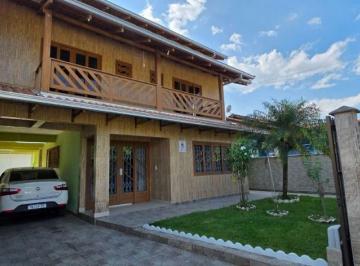 bc37cea8ab5157c26f69a8c4c8f6792b07f1ea7b · Sobrado com 3 dormitórios à venda, 300 m² por R$ 915.000,00 - Jardim Iririú - Joinville/SC