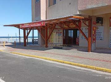 Comercial · 180m² · Ponto Comercial