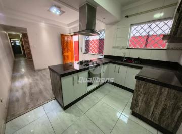 fe5df2098b750b988834906cb2739519c58253e0 · Casa Assobradada com 3 dormitórios e 4 vagas