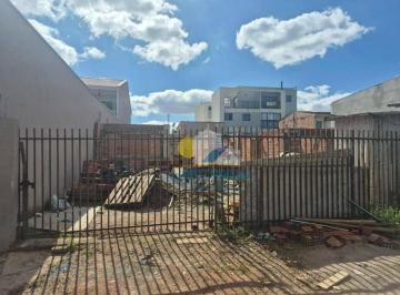 d38ad7c4961c67c898c49376822853d2512d23f8 · casa em obras