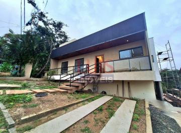 bd8b8629cf7282929b6da6f9a6e2be0b7917b658 · Casa Linear Primeira Locação em Condomínio Fechado
