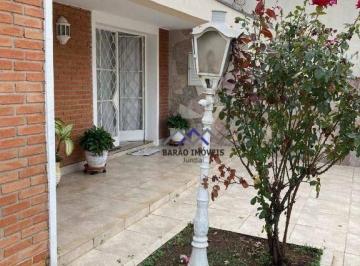 e1e22cea66124aec89e65a6bc7a603e477f31f67 · Casa térra estilo colonial à venda com 3 quartos (2 suites) e 2 vagas c/ 260 m² terreno/180 m² área 