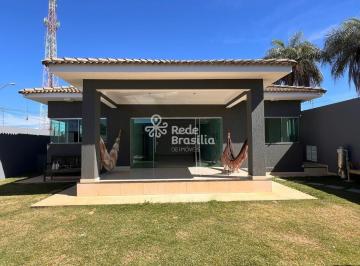 Casa · 300m² · 3 Quartos · 2 Vagas · Formosa/GO- VENDE-SE LINDA CASA COM 3 SUÍTES