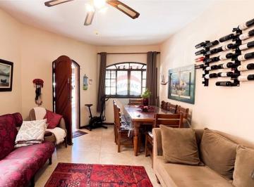 Casa · 150m² · 2 Quartos · 3 Vagas · Sobrado com 2 suites, piscina a venda em Itanhaem - SP
