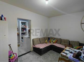 Casa · 62m² · 3 Quartos · 2 Vagas · Casa com Terreno Amplo à Venda em Guaratiba – Rua Tranquila Próxima à Michelin