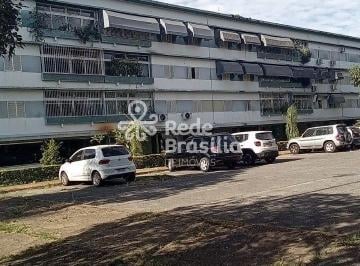 Apartamento · 78m² · 3 Quartos · Apartamento na SQS 407 Asa Sul