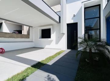 Casa · 110m² · 3 Quartos · 2 Vagas · Casa com 3 dormitórios à venda, 110m por R$745.000,00 - Condomínio Horto Florest