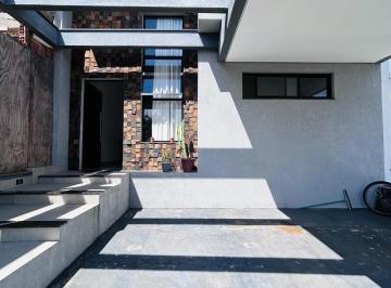 Casa · 105m² · 3 Quartos · 2 Vagas · Casa com 3 dormitórios à venda, 105m por R$699.000,00 - Condomínio Horto Florest