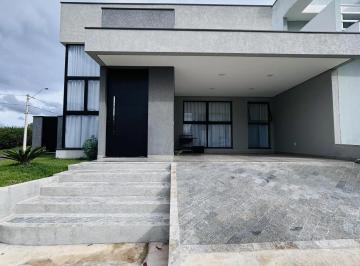 Casa · 196m² · 3 Quartos · 4 Vagas · Casa com 3 dormitórios à venda, 196m por R$1.699.000,00 - Condomínio Le France -