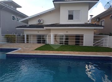 Casa · 217m² · 3 Quartos · 2 Vagas · Condomínio com 3 quartos à venda em Bosque - SP