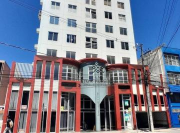d55bccedfbac1c2ab01f62f27c3f08b63a7b5b7b · Sala Comercial Próxima Ao Shopping Estação,33 m² por R$ 800,00/mês - Centro - Curitiba/PR