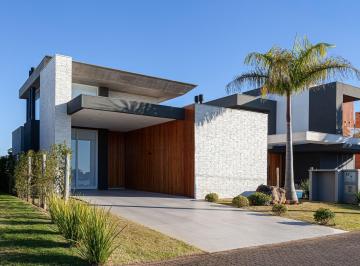 Casa · 264m² · 3 Quartos · 2 Vagas · 
                                Casa em Condomínio Mobiliada em Torres - Reserva Das Águas
        