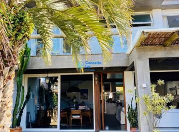 41568604_g.jpg ·
Casa à venda em Torres - Praia Grande com Piscina
