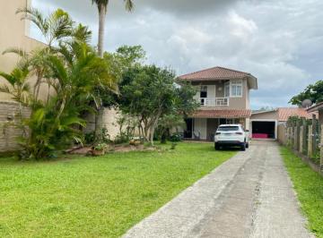 Casa · 561m² · 4 Quartos · 1 Vaga ·
Casa para Venda em Torres / RS no bairro Praia Grande