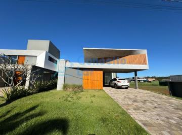 Casa · 228m² · 3 Quartos · 1 Vaga · 
                                Casa em Condomínio para Venda em Torres / RS no bairro Torres
     