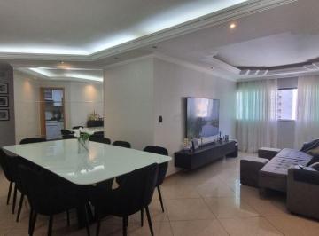 Apartamento de 3 quartos, Águas Claras · Alugo Apto 3 Qtos suíte 107 metros 2 vgs Armários Rua 08 norte