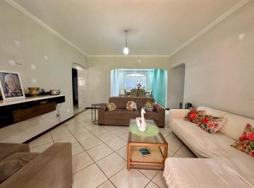 Casa de 3 quartos, Brasília · 3 QUARTOS / DESPENSA / ARMÁRIOS PLANEJADOS / QUINTAL AMPLO / SOBRADINHO